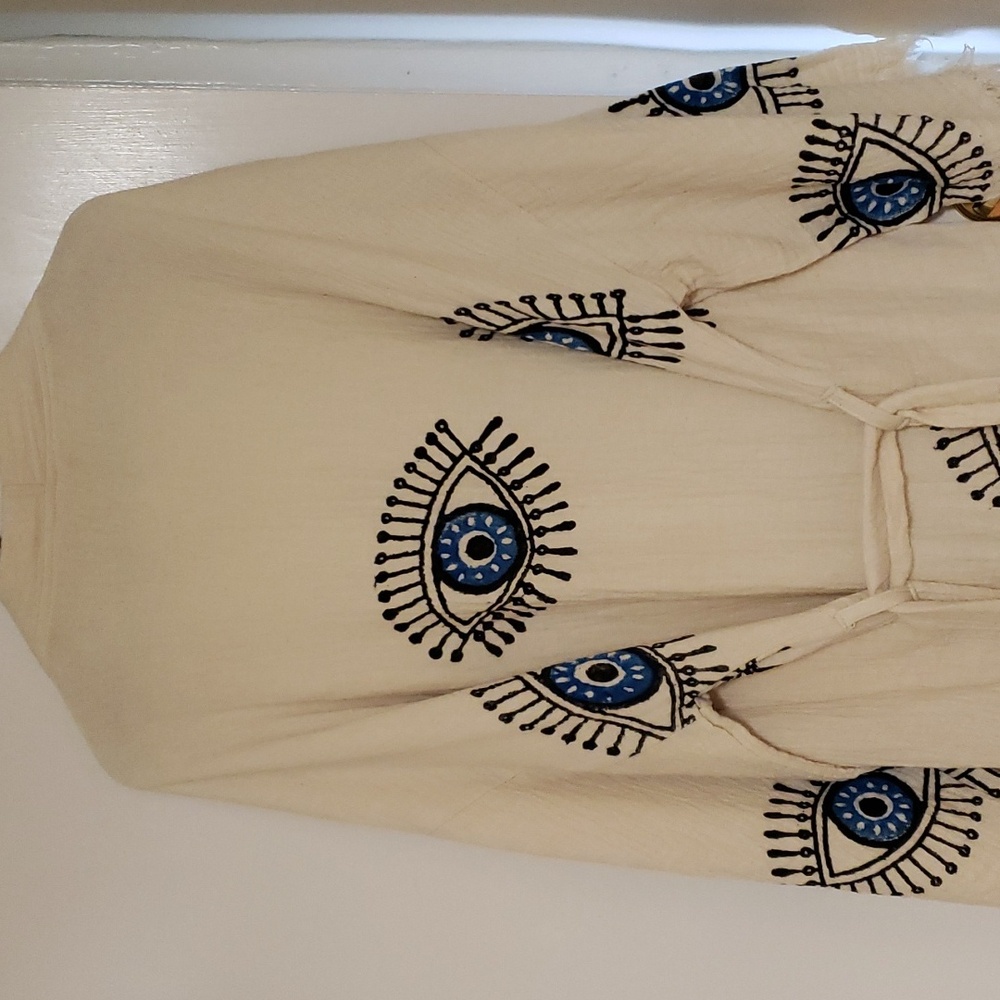 Cream Robe - Picture 5 of 6